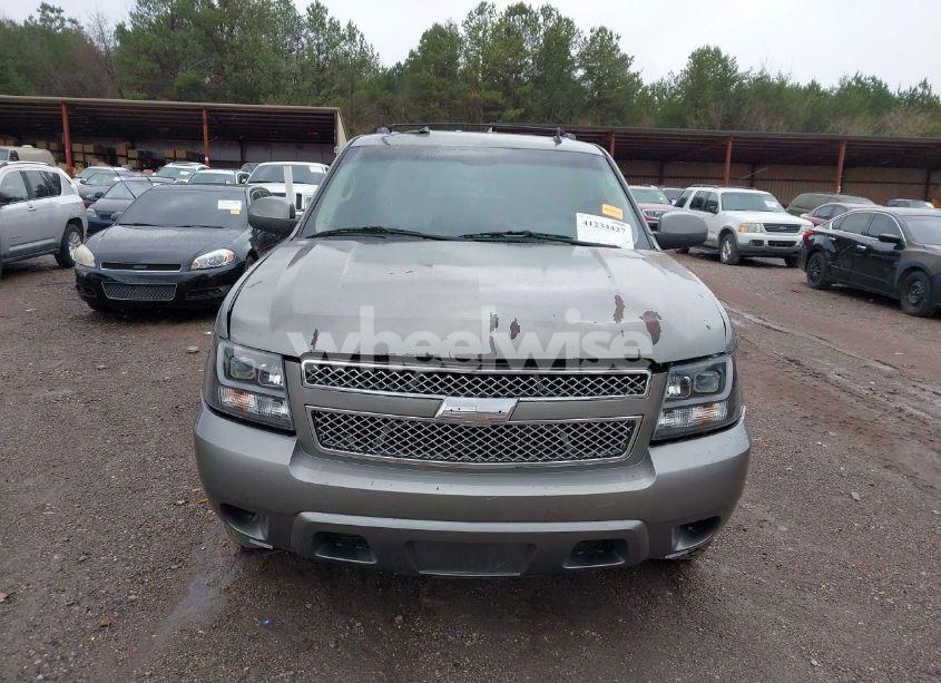 Photo 12 of 2008 Chevrolet Tahoe LT (VIN 1GNFC130X8J200786)