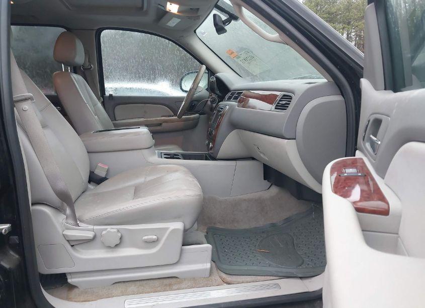 Photo 5 of 2008 Chevrolet Tahoe HYBRID (VIN 1GNFC13558R202264)