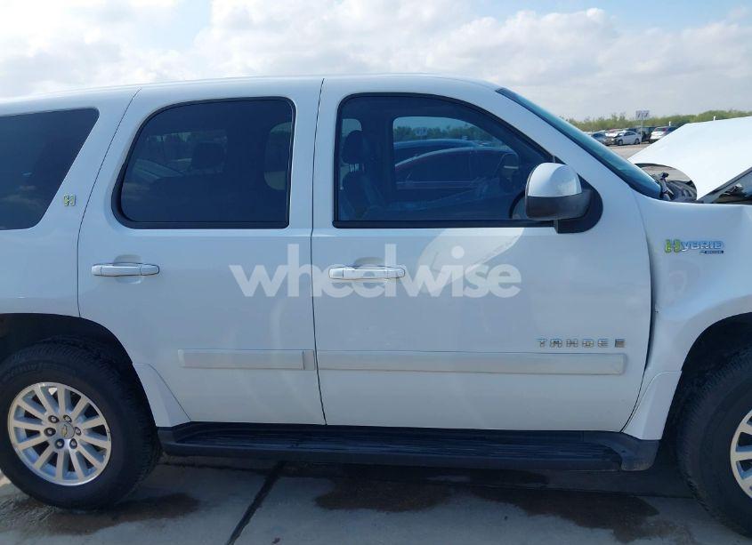 Photo 14 of 2009 Chevrolet Tahoe HYBRID (VIN 1GNFC13559R121735)