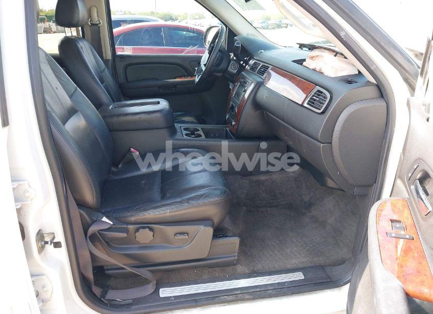 Photo 5 of 2009 Chevrolet Tahoe HYBRID (VIN 1GNFC13559R121735)