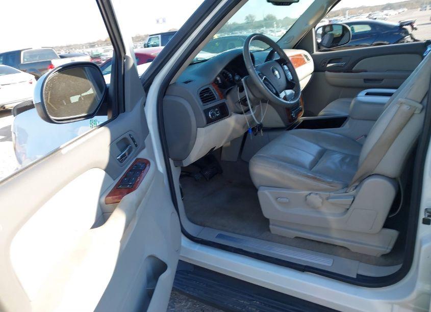 Photo 5 of 2009 Chevrolet Tahoe HYBRID (VIN 1GNFC13569R108296)