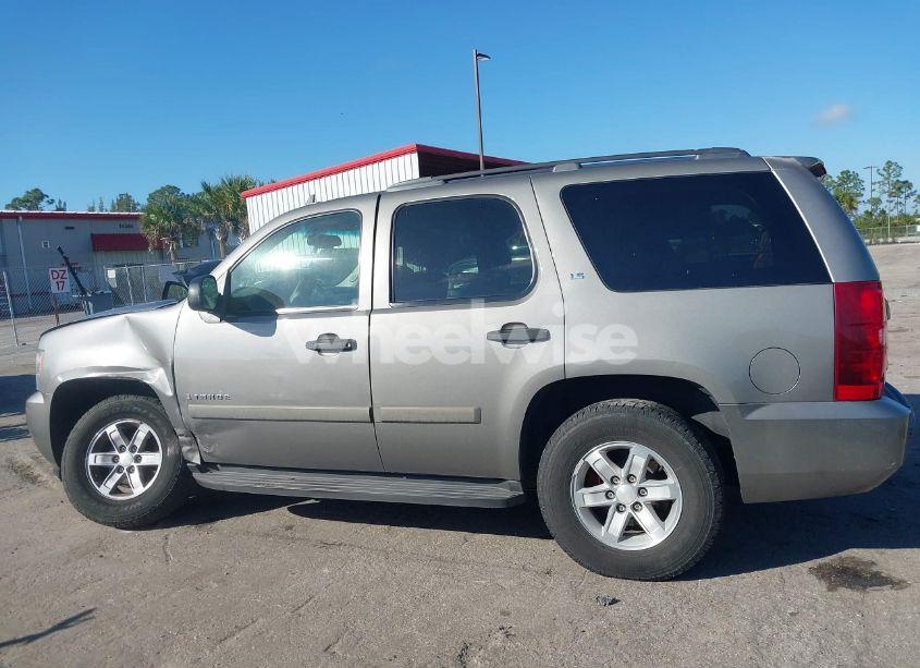 Photo 14 of 2007 Chevrolet Tahoe LS (VIN 1GNFC13C07J395595)