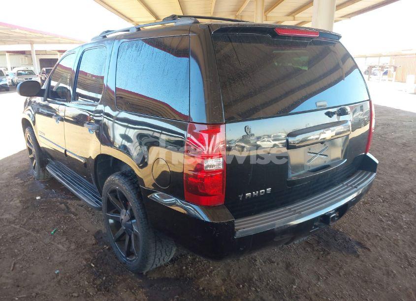 Photo 3 of 2007 Chevrolet Tahoe LS (VIN 1GNFC13C07J400472)