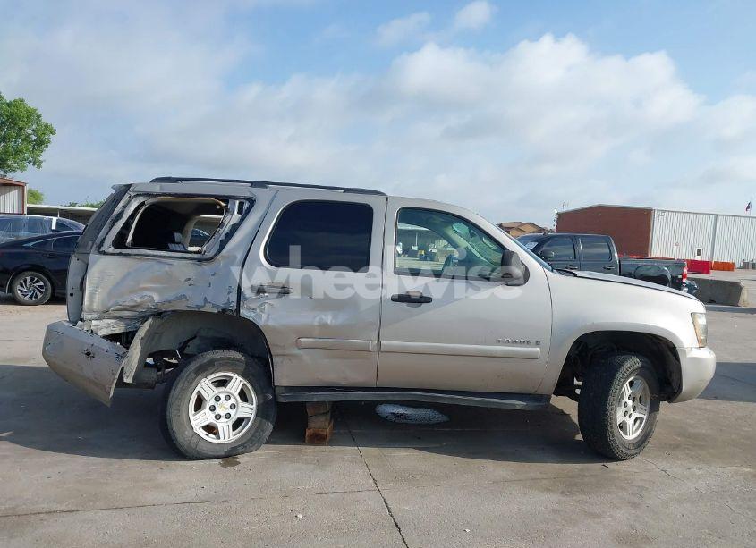 Photo 14 of 2007 Chevrolet Tahoe LS (VIN 1GNFC13C07J405171)