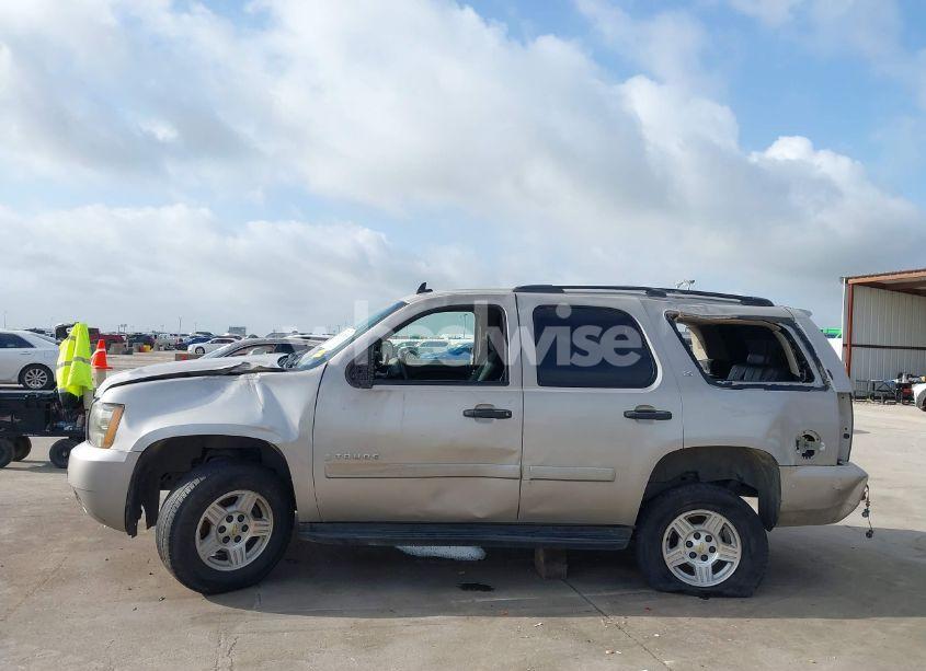 Photo 15 of 2007 Chevrolet Tahoe LS (VIN 1GNFC13C07J405171)