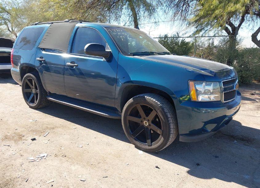 2007 Chevrolet Tahoe LS (VIN 1GNFC13C07R305881) main photo