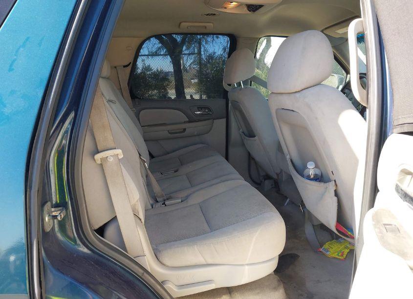 Photo 8 of 2007 Chevrolet Tahoe LS (VIN 1GNFC13C07R305881)