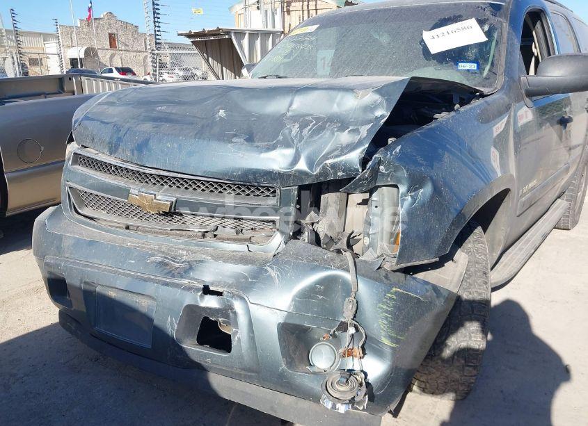 Photo 6 of 2008 Chevrolet Tahoe LS (VIN 1GNFC13C08R117881)