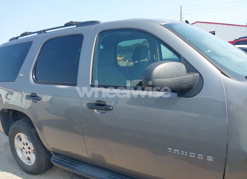 Photo 13 of 2007 Chevrolet Tahoe LS (VIN 1GNFC13C17J346292)