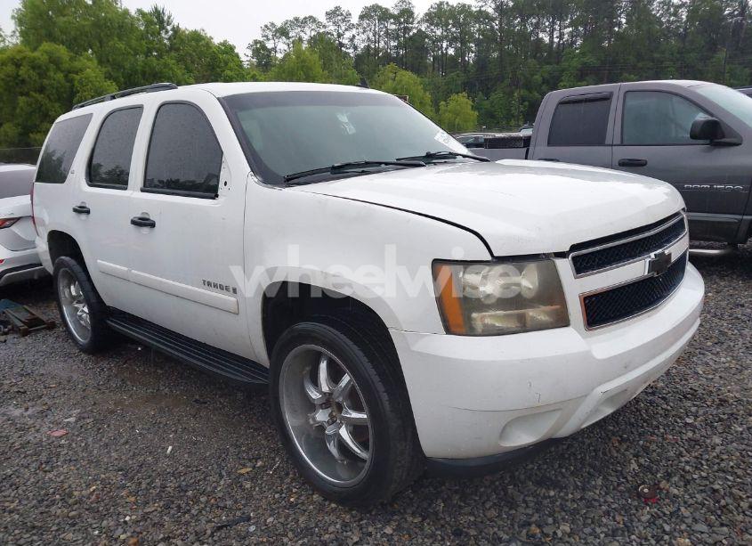 2008 Chevrolet Tahoe LS (VIN 1GNFC13C18J127088) main photo