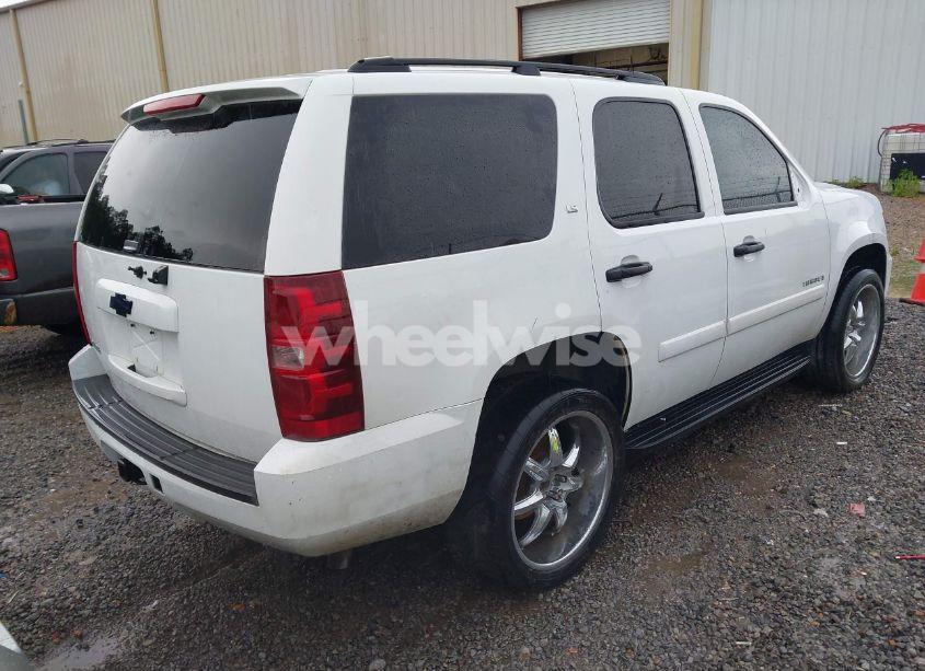 Photo 4 of 2008 Chevrolet Tahoe LS (VIN 1GNFC13C18J127088)