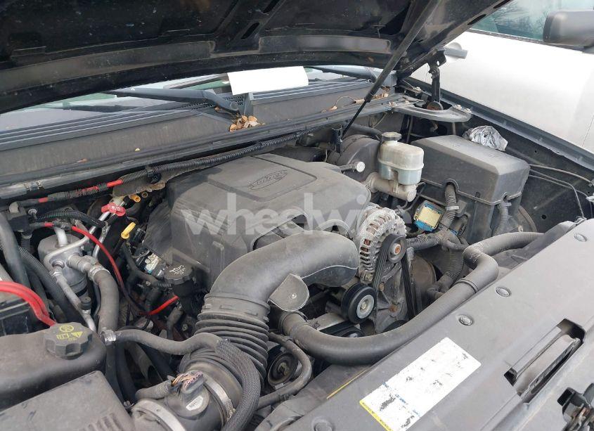 Photo 10 of 2007 Chevrolet Tahoe LS (VIN 1GNFC13C27R368433)