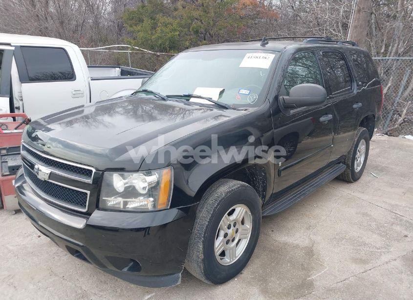 Photo 2 of 2007 Chevrolet Tahoe LS (VIN 1GNFC13C27R368433)