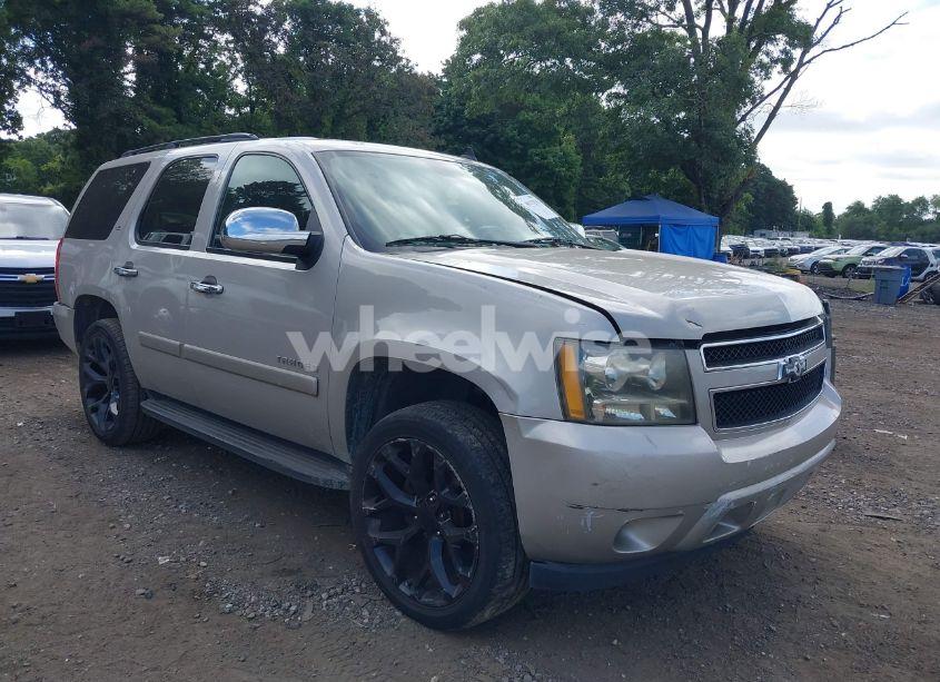 2008 Chevrolet Tahoe LS (VIN 1GNFC13C28R266745) main photo