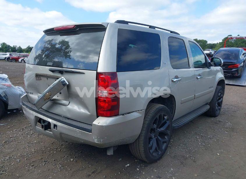 Photo 4 of 2008 Chevrolet Tahoe LS (VIN 1GNFC13C28R266745)