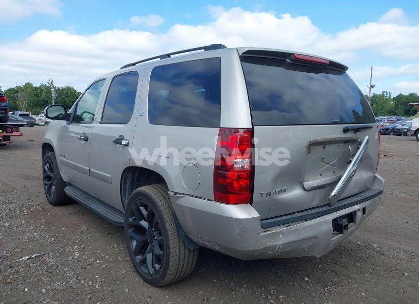 Photo 6 of 2008 Chevrolet Tahoe LS (VIN 1GNFC13C28R266745)