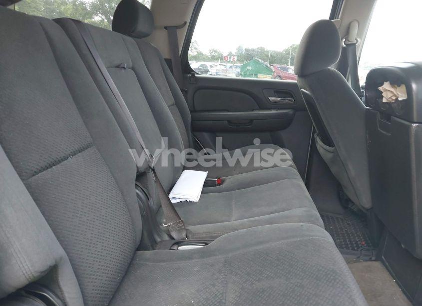 Photo 8 of 2008 Chevrolet Tahoe LS (VIN 1GNFC13C28R266745)