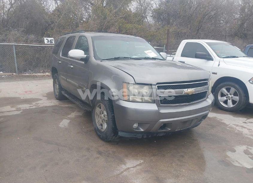 2007 Chevrolet Tahoe LS (VIN 1GNFC13C37R414920) main photo