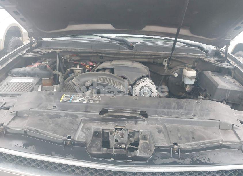 Photo 10 of 2007 Chevrolet Tahoe LS (VIN 1GNFC13C37R414920)