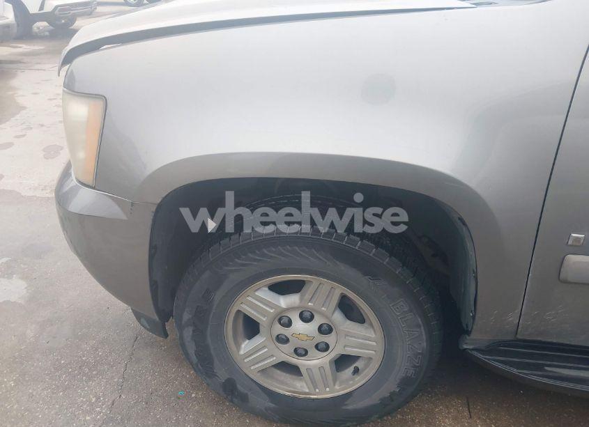 Photo 6 of 2007 Chevrolet Tahoe LS (VIN 1GNFC13C37R414920)