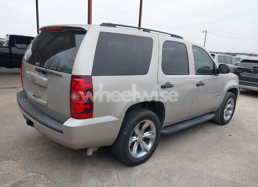 Photo 4 of 2009 Chevrolet Tahoe LS (VIN 1GNFC13C39R285063)