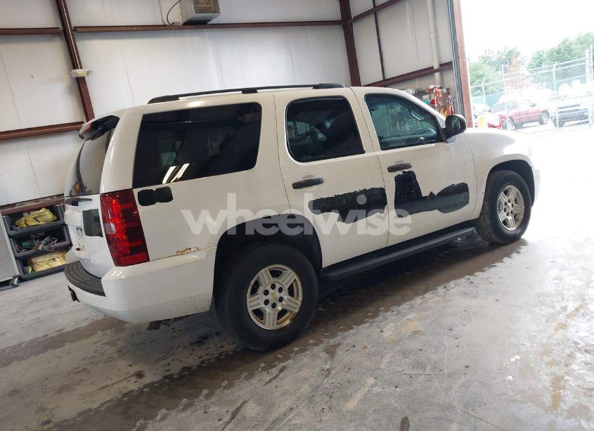 Photo 4 of 2007 Chevrolet Tahoe LS (VIN 1GNFC13C47R323753)