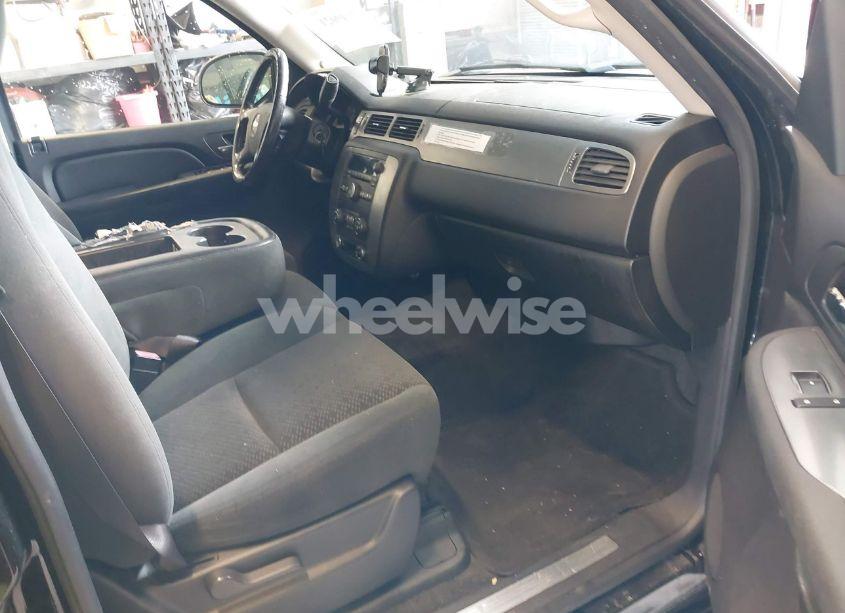 Photo 5 of 2007 Chevrolet Tahoe LS (VIN 1GNFC13C47R323753)