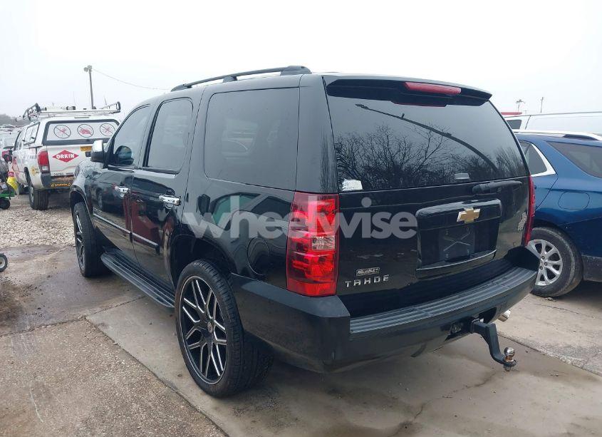 Photo 3 of 2007 Chevrolet Tahoe LS (VIN 1GNFC13C47R347843)