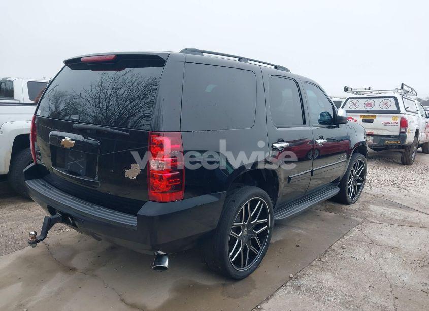 Photo 4 of 2007 Chevrolet Tahoe LS (VIN 1GNFC13C47R347843)