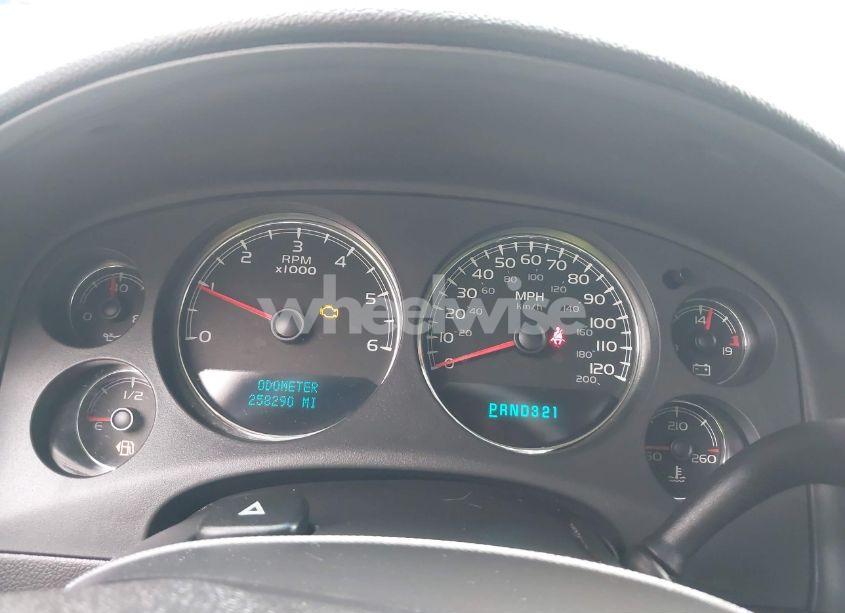 Photo 7 of 2007 Chevrolet Tahoe LS (VIN 1GNFC13C47R347843)