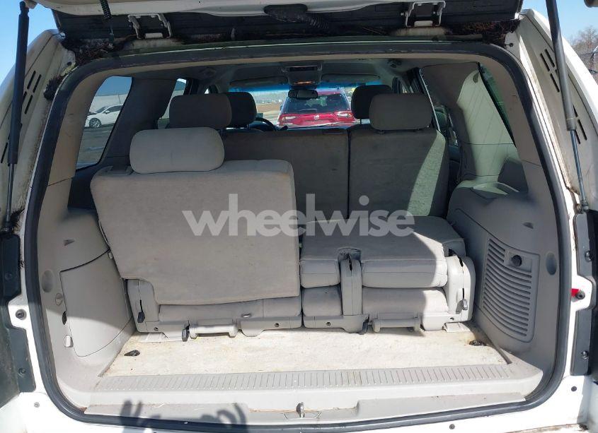 Photo 8 of 2007 Chevrolet Tahoe LS (VIN 1GNFC13C57R315418)