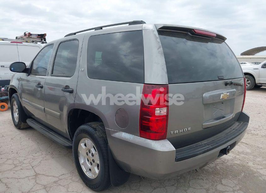 Photo 3 of 2007 Chevrolet Tahoe LS (VIN 1GNFC13C57R401893)