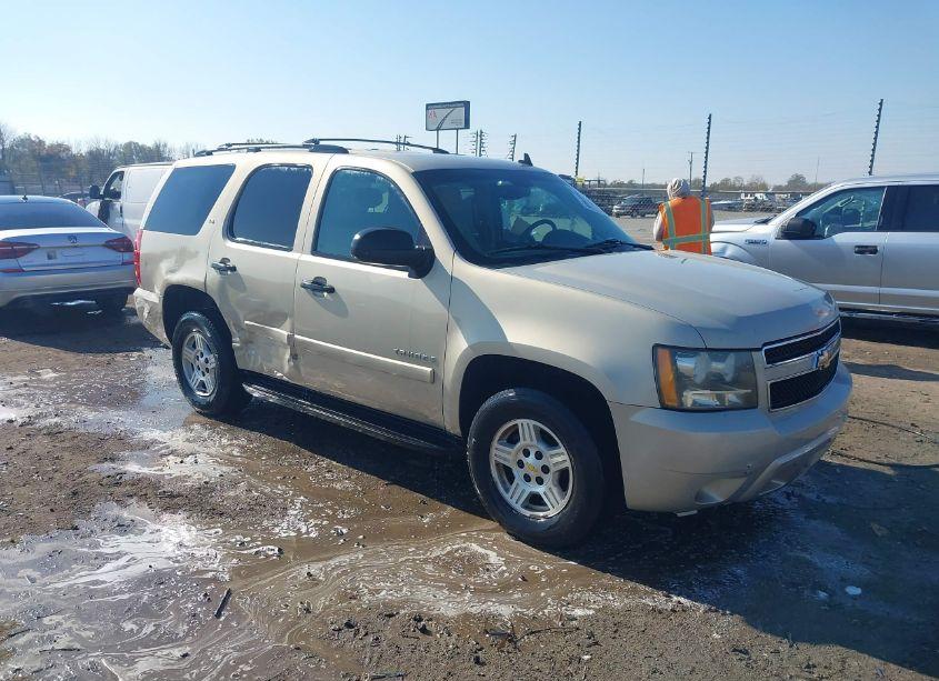 2008 Chevrolet Tahoe LS (VIN 1GNFC13C58R220956) main photo