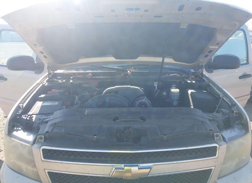 Photo 10 of 2008 Chevrolet Tahoe LS (VIN 1GNFC13C58R220956)