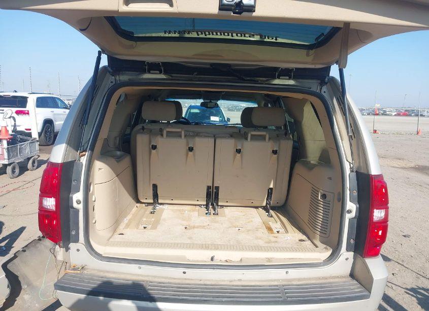 Photo 8 of 2008 Chevrolet Tahoe LS (VIN 1GNFC13C58R220956)