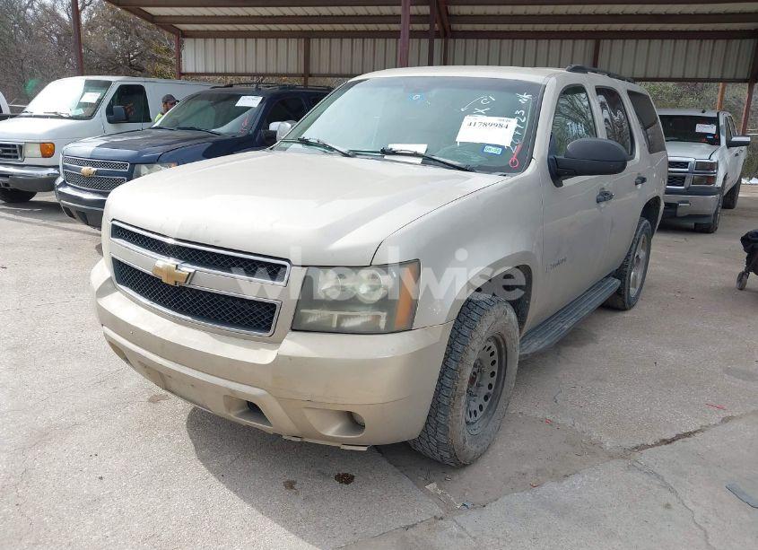 Photo 2 of 2007 Chevrolet Tahoe LS (VIN 1GNFC13C67J284923)