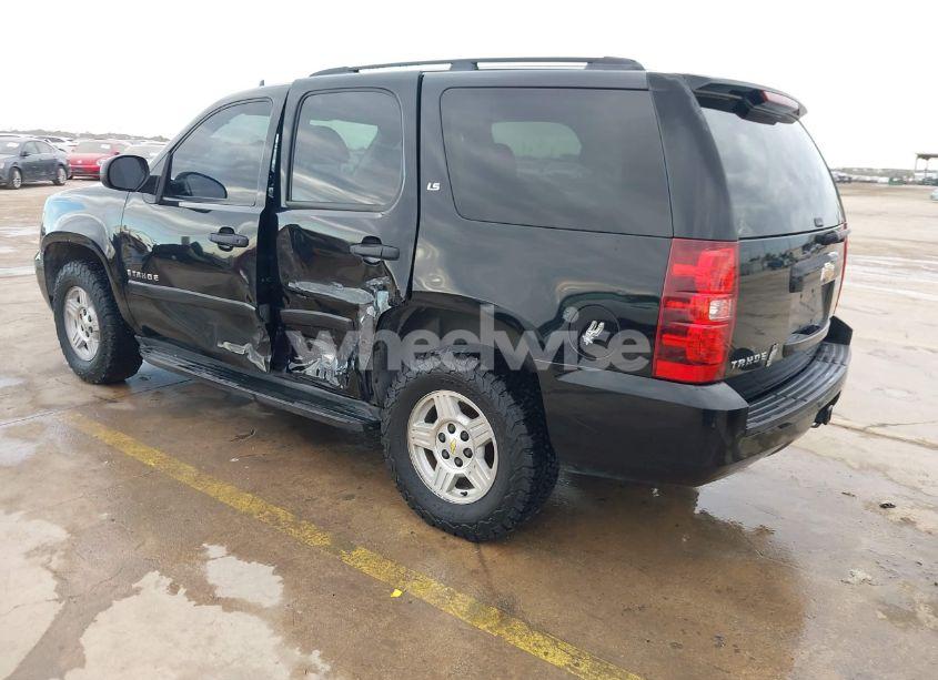 Photo 3 of 2007 Chevrolet Tahoe LS (VIN 1GNFC13C67R395375)