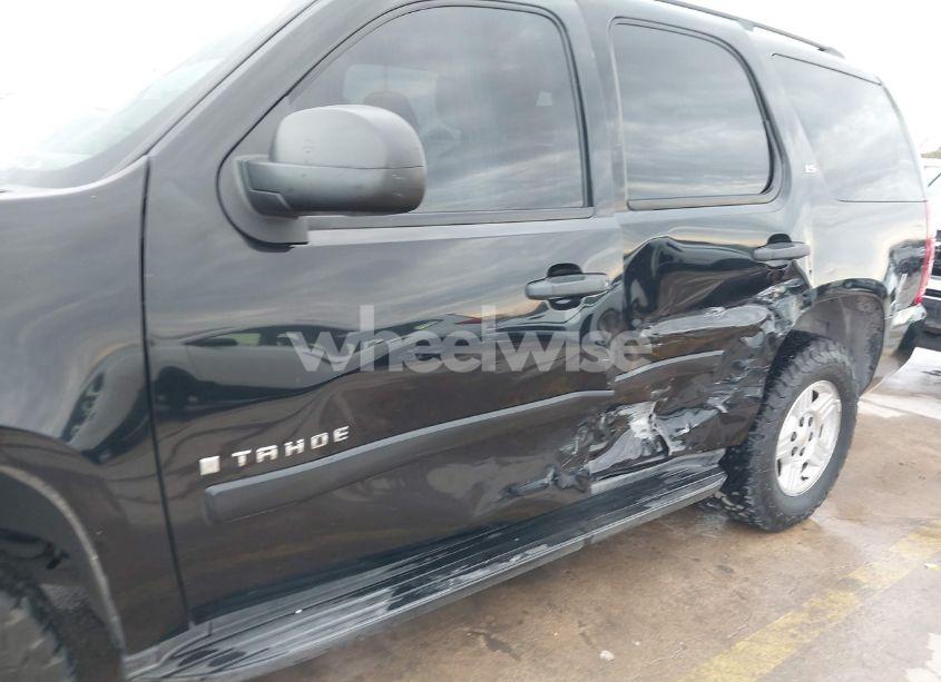Photo 6 of 2007 Chevrolet Tahoe LS (VIN 1GNFC13C67R395375)