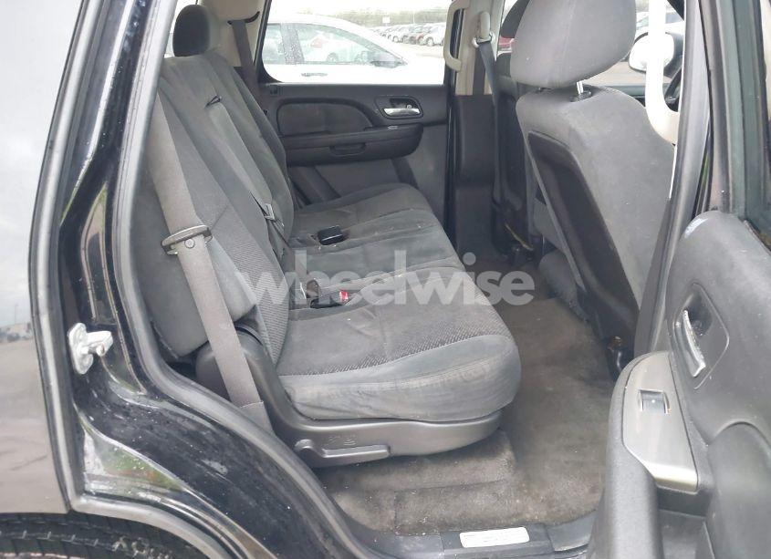 Photo 8 of 2007 Chevrolet Tahoe LS (VIN 1GNFC13C67R395375)