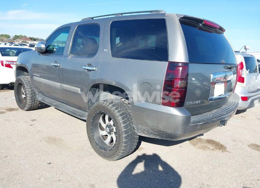 Photo 3 of 2007 Chevrolet Tahoe LS (VIN 1GNFC13C77R355614)