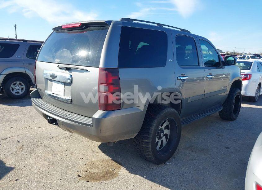 Photo 4 of 2007 Chevrolet Tahoe LS (VIN 1GNFC13C77R355614)