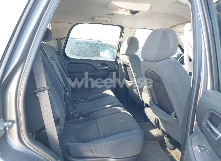 Photo 8 of 2007 Chevrolet Tahoe LS (VIN 1GNFC13C77R355614)