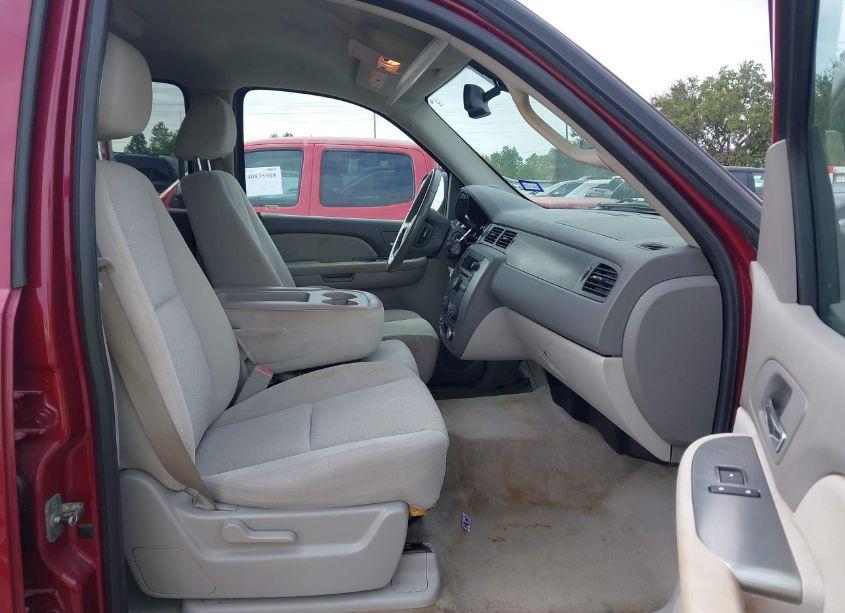 Photo 5 of 2007 Chevrolet Tahoe LS (VIN 1GNFC13C77R368749)