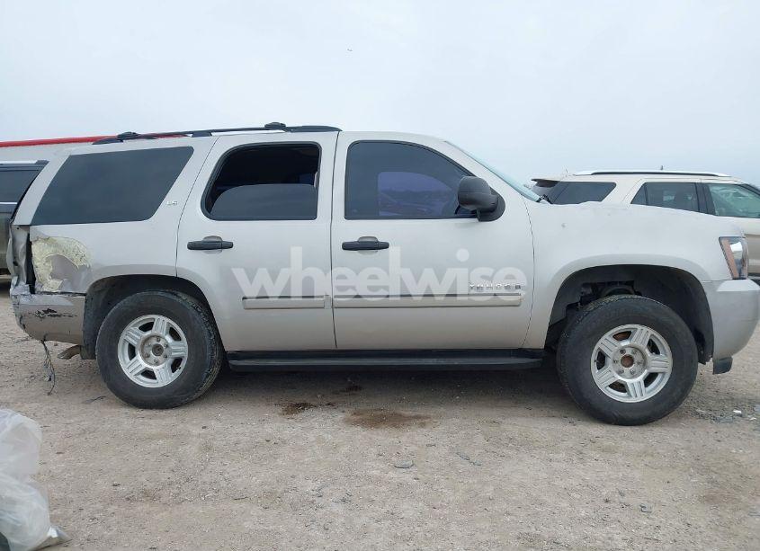 Photo 13 of 2007 Chevrolet Tahoe LS (VIN 1GNFC13C77R409588)