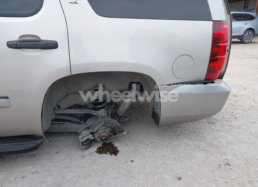 Photo 6 of 2007 Chevrolet Tahoe LS (VIN 1GNFC13C77R409588)