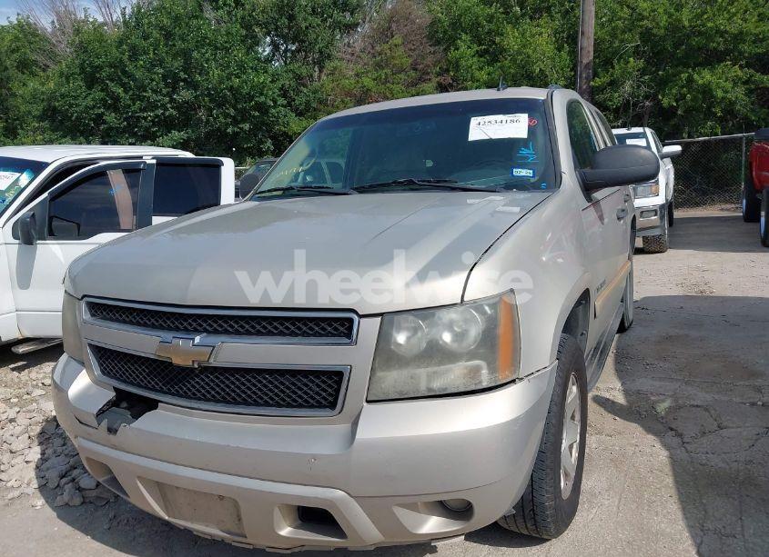 Photo 2 of 2008 Chevrolet Tahoe LS (VIN 1GNFC13C78R219906)