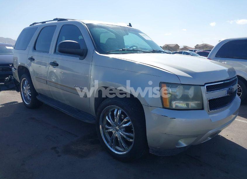 2007 Chevrolet Tahoe LS (VIN 1GNFC13C87R308432) main photo