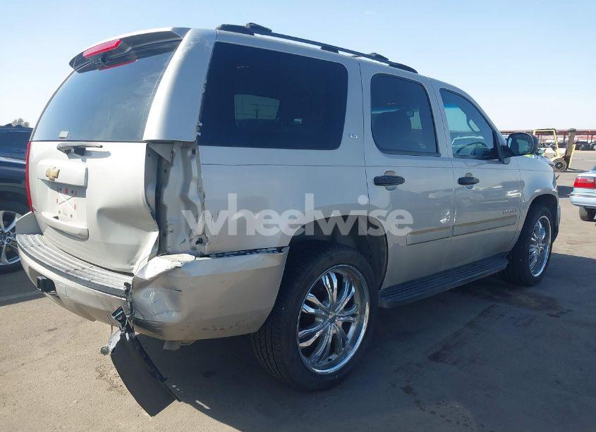 Photo 4 of 2007 Chevrolet Tahoe LS (VIN 1GNFC13C87R308432)