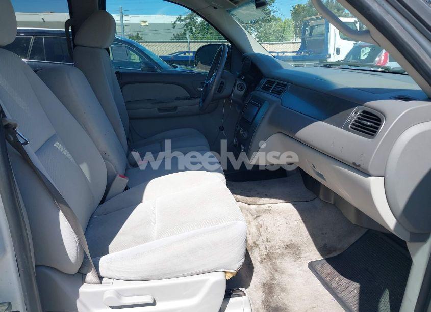 Photo 5 of 2007 Chevrolet Tahoe LS (VIN 1GNFC13C97R263274)