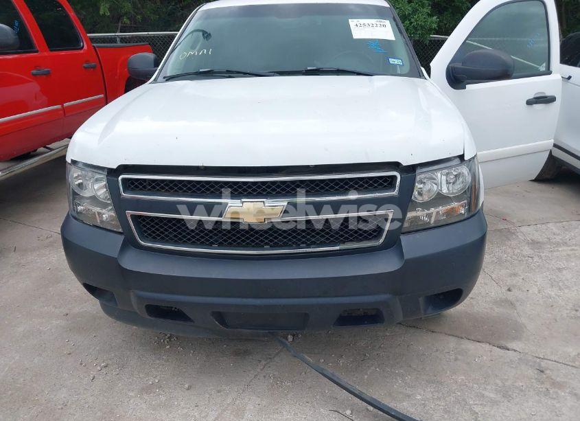 Photo 6 of 2008 Chevrolet Tahoe LS (VIN 1GNFC13C98R160874)